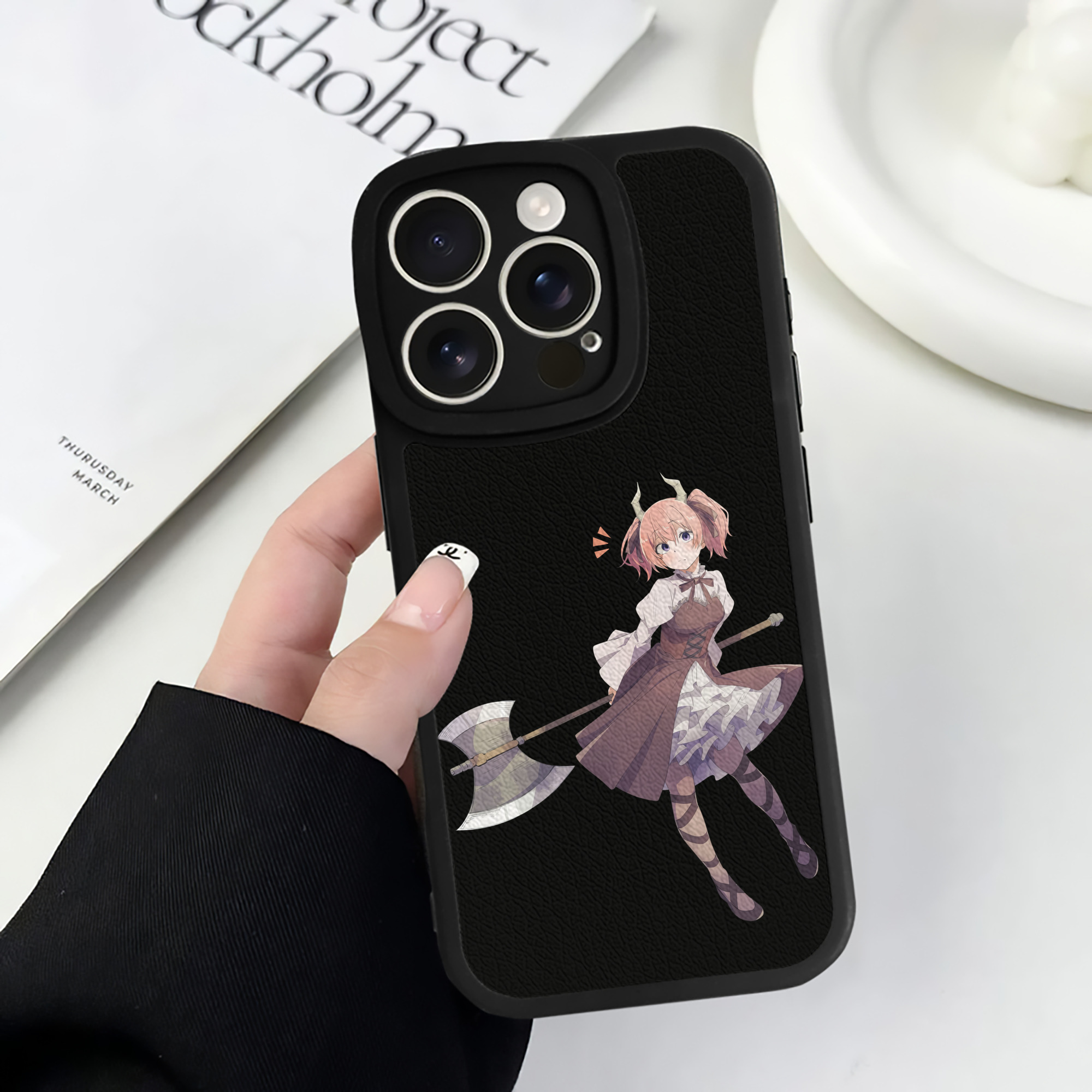 （画像用） 葬送のフリーレン Frieren 【iPhone 16シリーズ対応】シリコンスマホケース（レザー調） 材質：シリコン